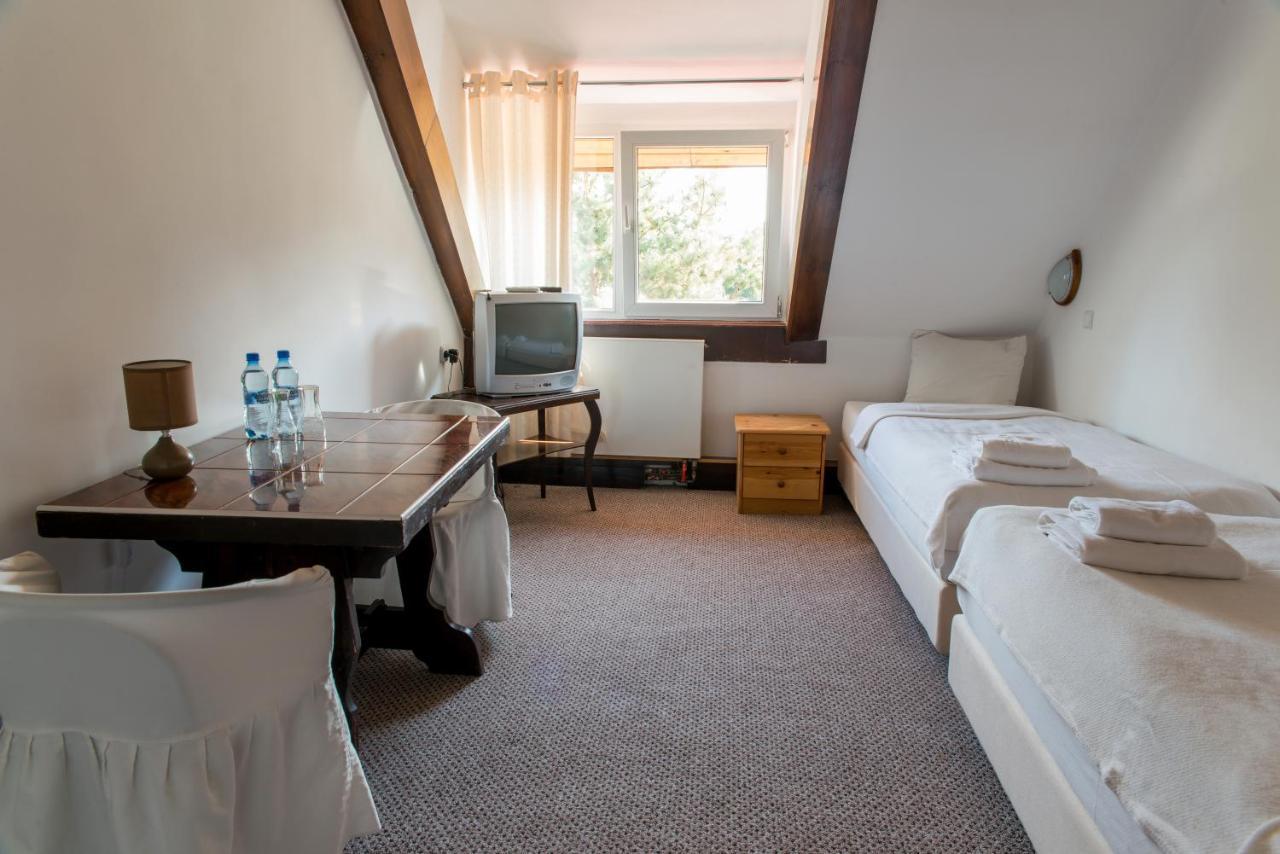 Park Inn Resort Lowicz Walecki Exterior photo